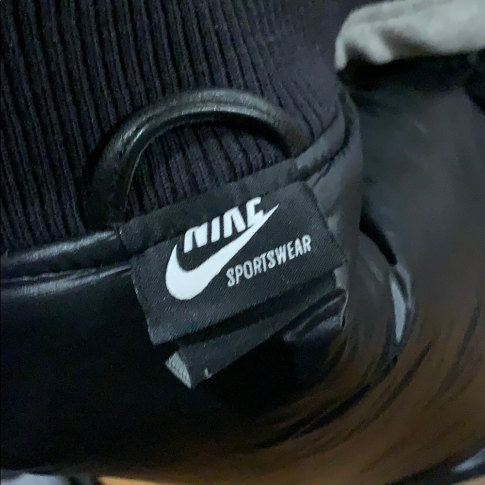 Jacket - Picture 6 of 6